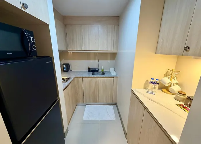Apartment Brand New Unit In Uptown Bgc With Balcony 55 Inch Smart Tv And 300mbps Wifi, With Workspace, Beside Landers, Near Uptown Mall And Mitsukoshi Mall Manila