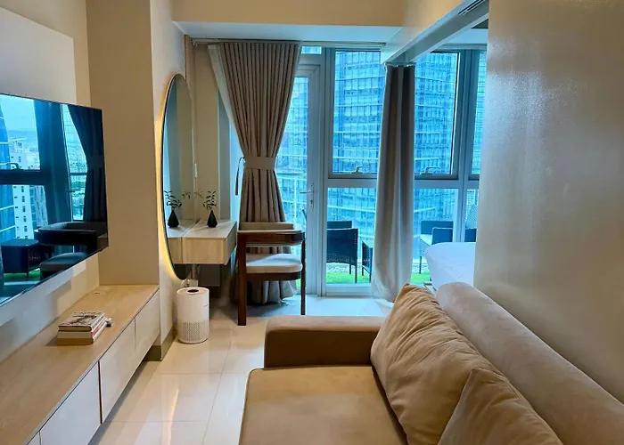 Apartment Brand New Unit In Uptown Bgc With Balcony 55 Inch Smart Tv And 300mbps Wifi, With Workspace, Beside Landers, Near Uptown Mall And Mitsukoshi Mall