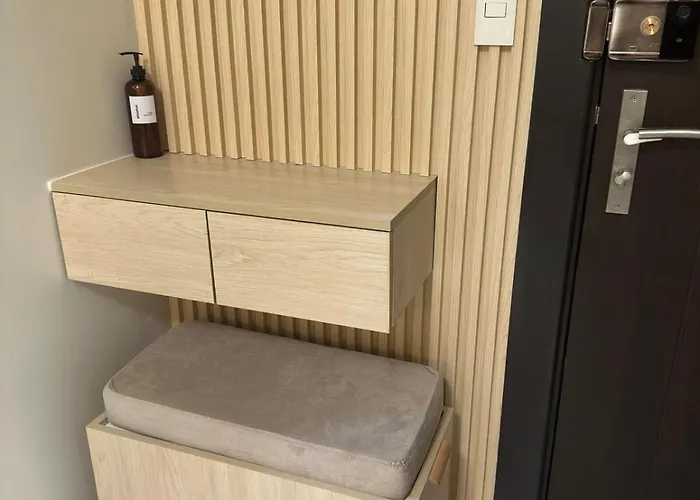 Apartment Brand New Unit In Uptown Bgc With Balcony 55 Inch Smart Tv And 300mbps Wifi, With Workspace, Beside Landers, Near Uptown Mall And Mitsukoshi Mall Manila
